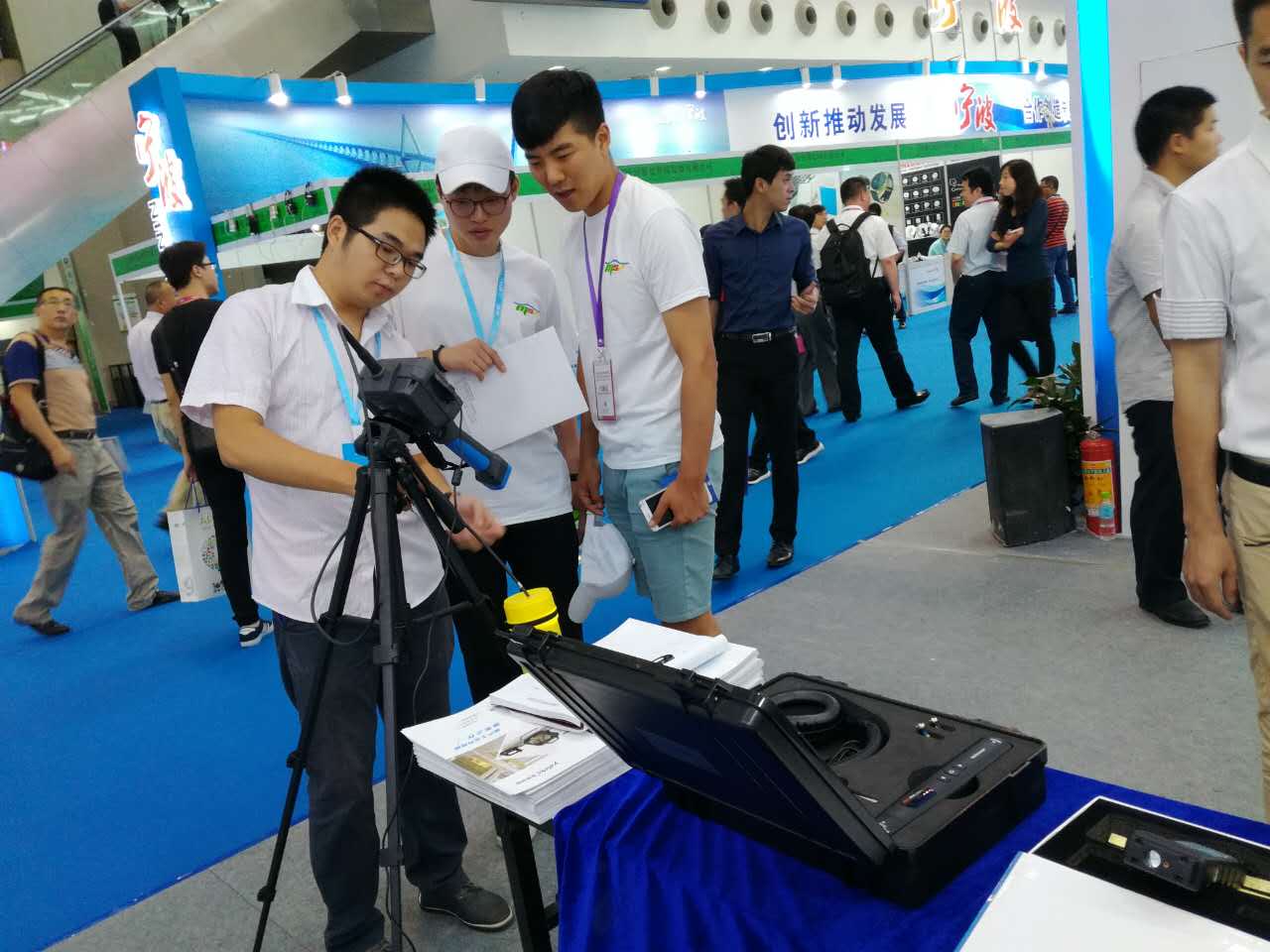 亞泰光電攜百萬像素工業內窺鏡亮機2016第九屆APEC技展會