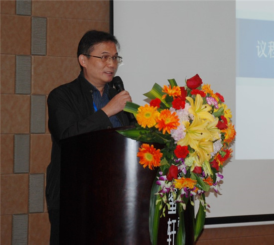 廣東省光學(xué)學(xué)會常務(wù)副理事長江紹基教授致辭