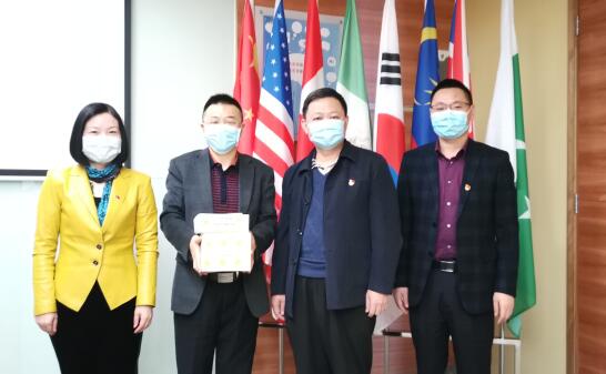 領(lǐng)導(dǎo)合影